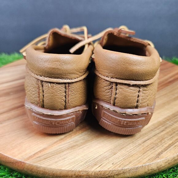 Minnetonka Classic Moosehide Moccasins 8 Shoes Soft Tan Leather Handstitched - Picture 3 of 11
